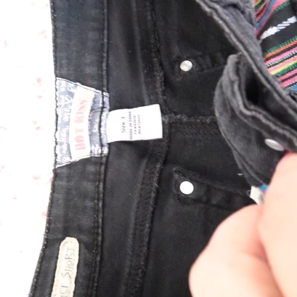 Y2K Hot Kiss Black Denim Multi Stripe Pocket Shorts - Picture 4 of 4